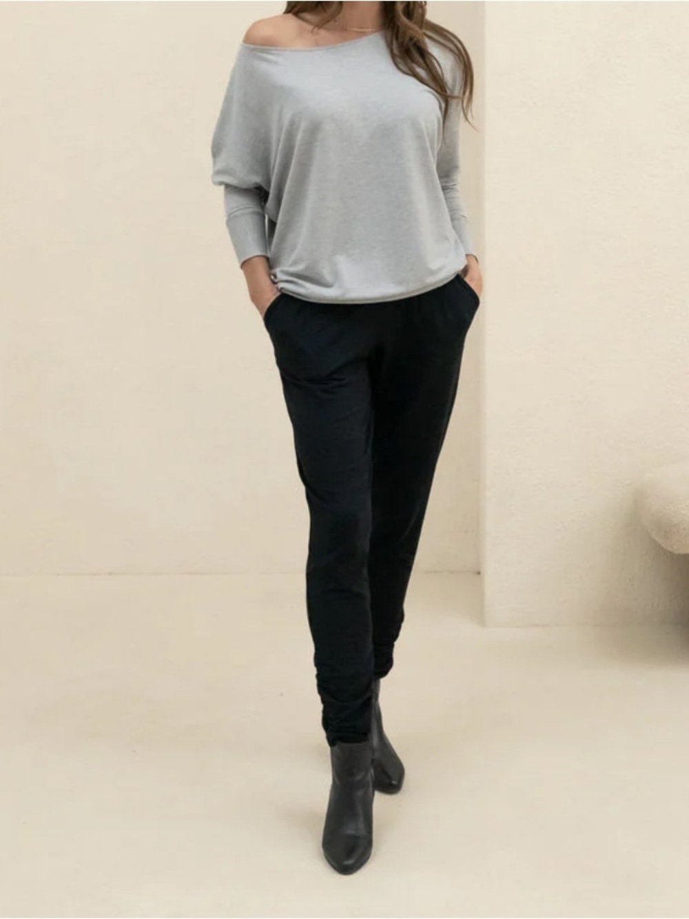 Encircled Dressy Sweatpants | Black | L
